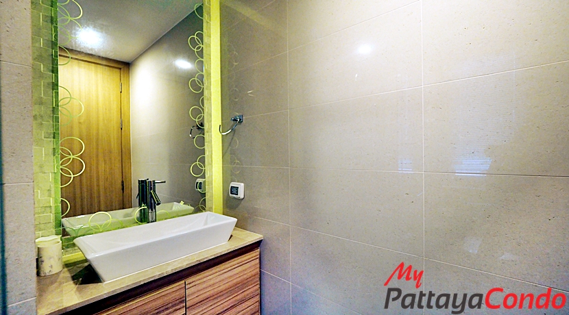 Riviera Wong Amat Condo For Sale - RW09-14