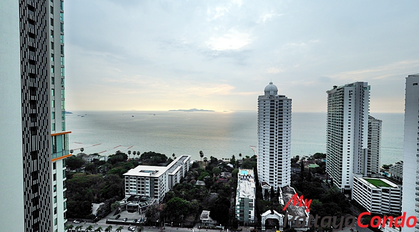 Riviera Wong Amat Condo For Sale - RW09-24