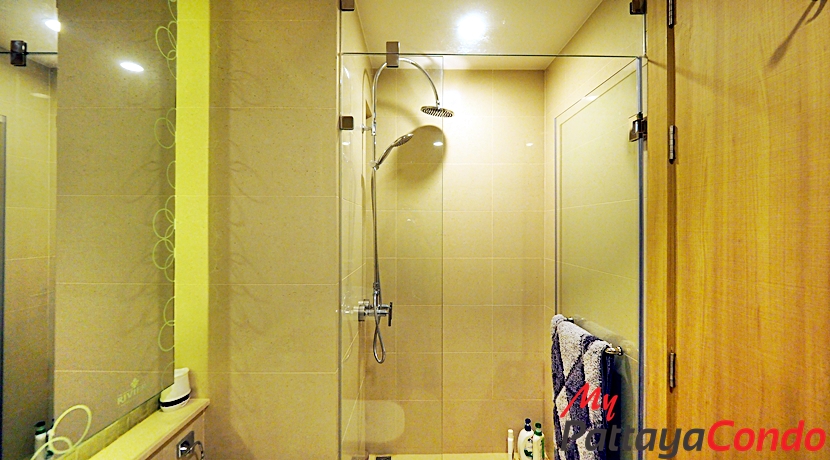 Riviera Wong Amat Condo For Sale - RW09-19