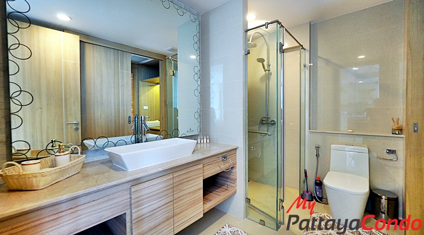 Riviera Wong Amat Condo For Sale - RW22-23