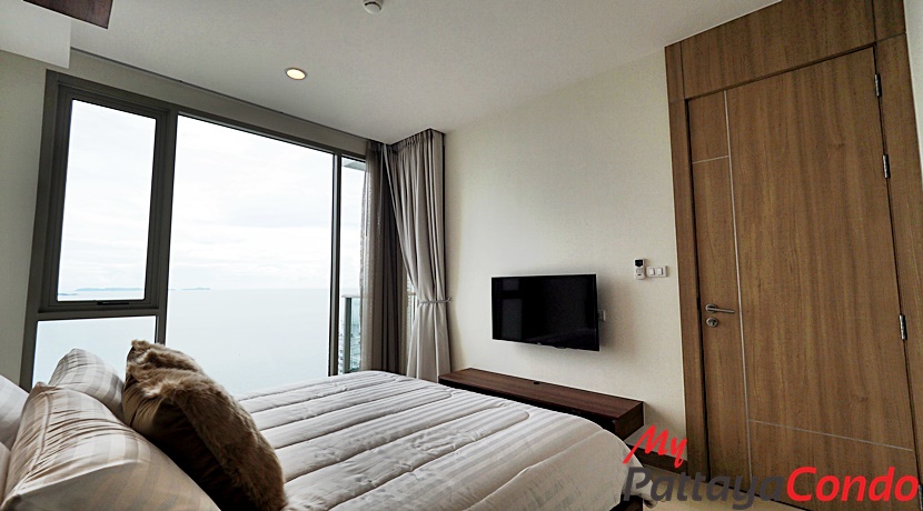 Riviera Wong Amat Condo For Sale - RW22-22