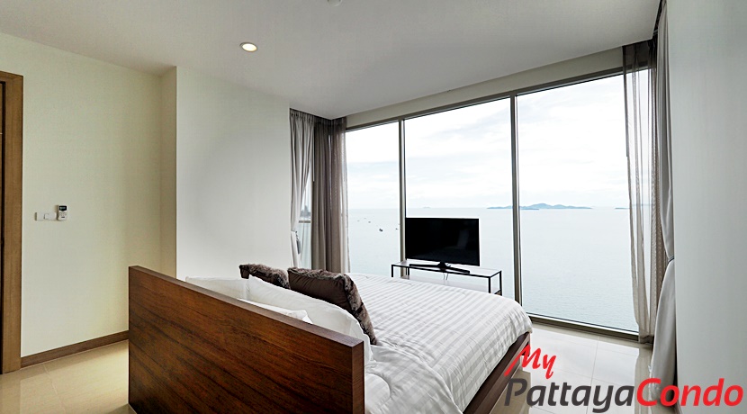 Riviera Wong Amat Condo For Sale - RW22-14