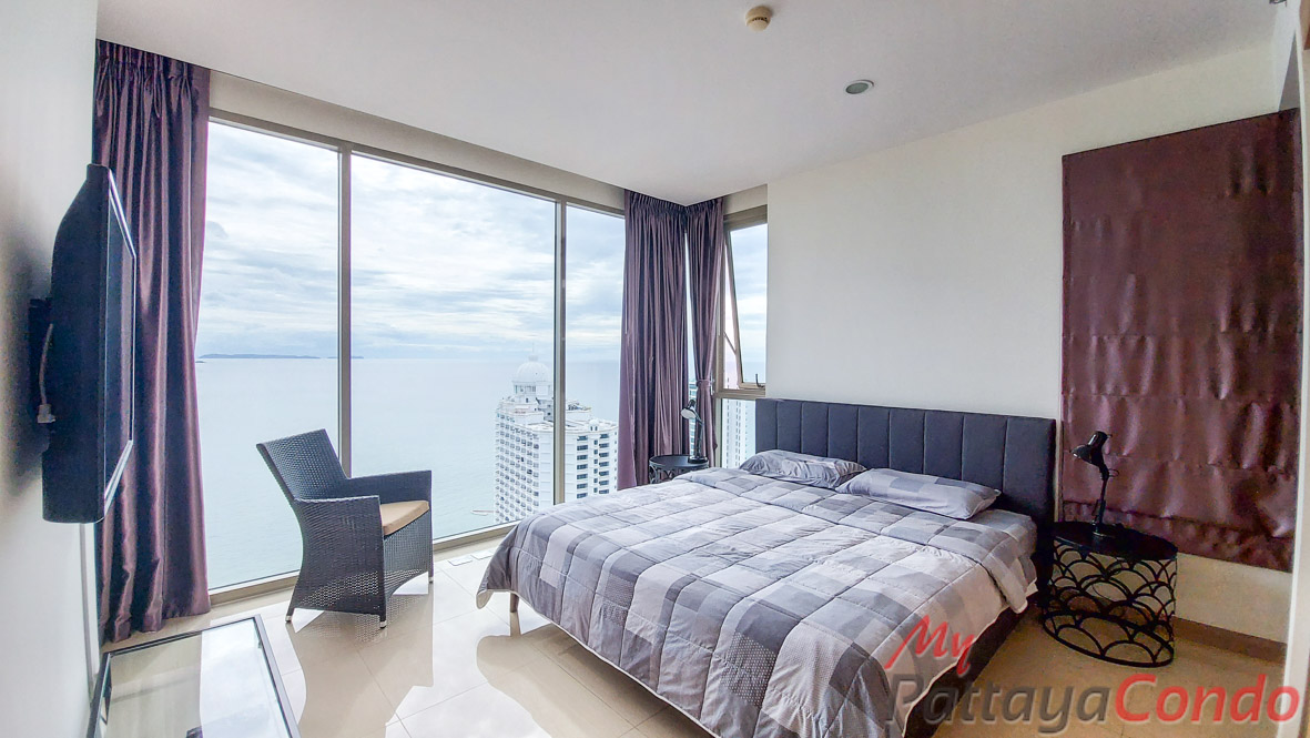 Riviera Wong Amat Condo For Sale - RW38-3