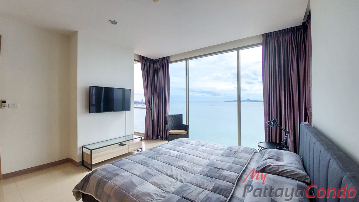 Riviera Wong Amat Condo For Sale - RW38-6
