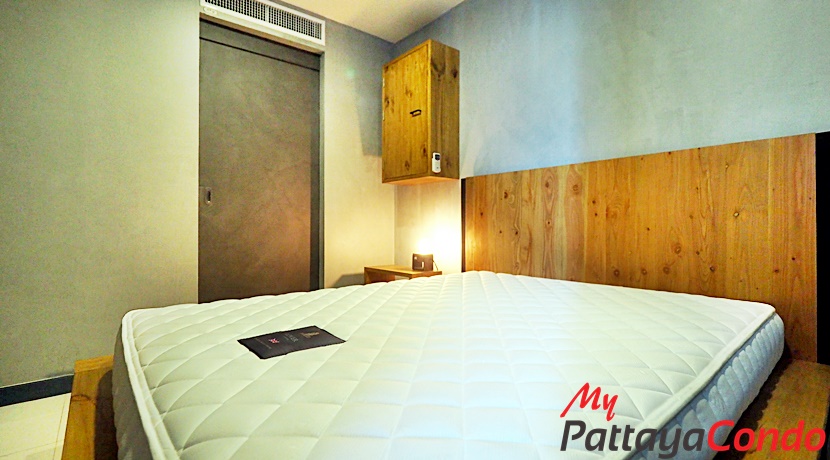 Riviera Wong Amat Condo For Sale - RW37-4
