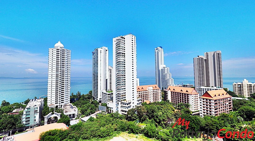 Riviera Wong Amat Condo For Sale - RW37-9