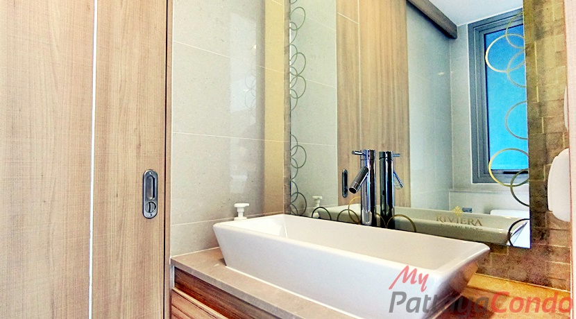 Riviera Wong Amat Condo For Sale - RW52-11