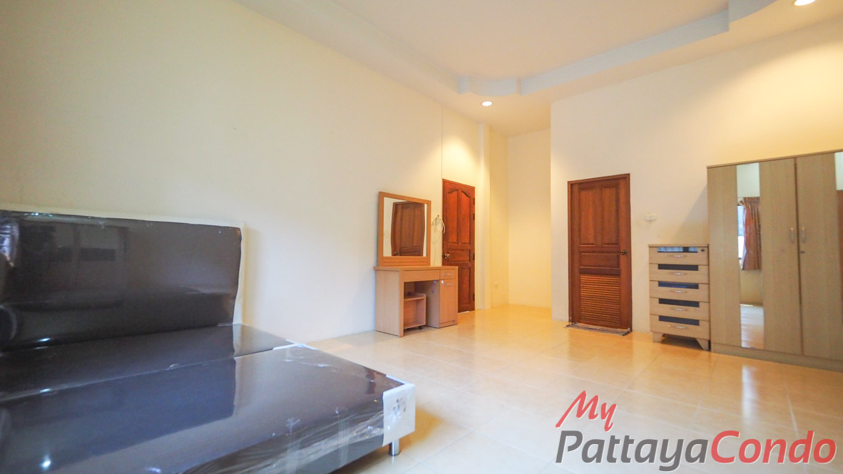 SP Village 4 East Pattaya House For Sale - HESP4V01-20