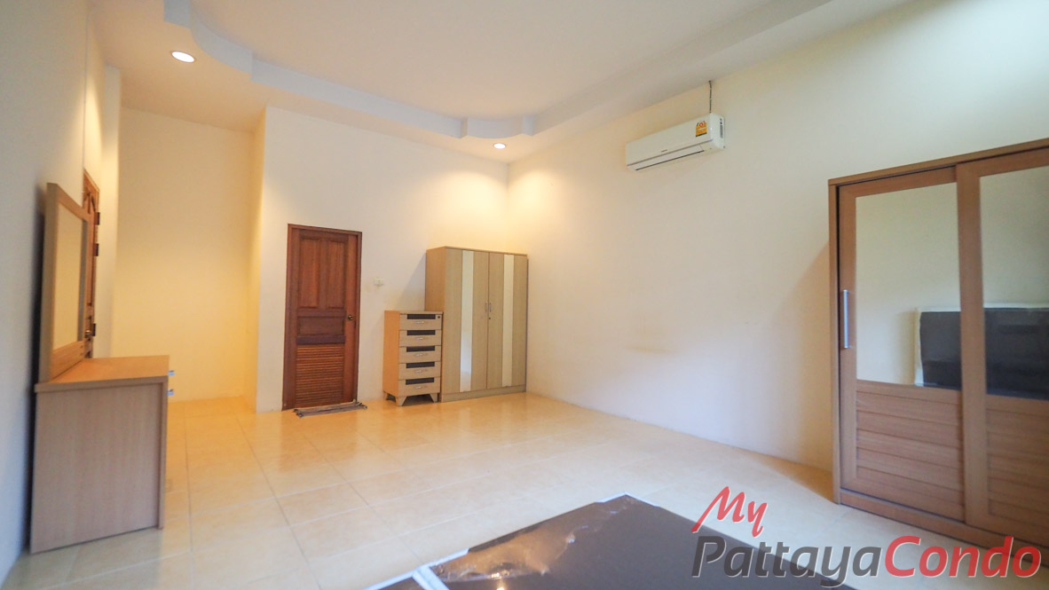 SP Village 4 East Pattaya House For Sale - HESP4V01-21