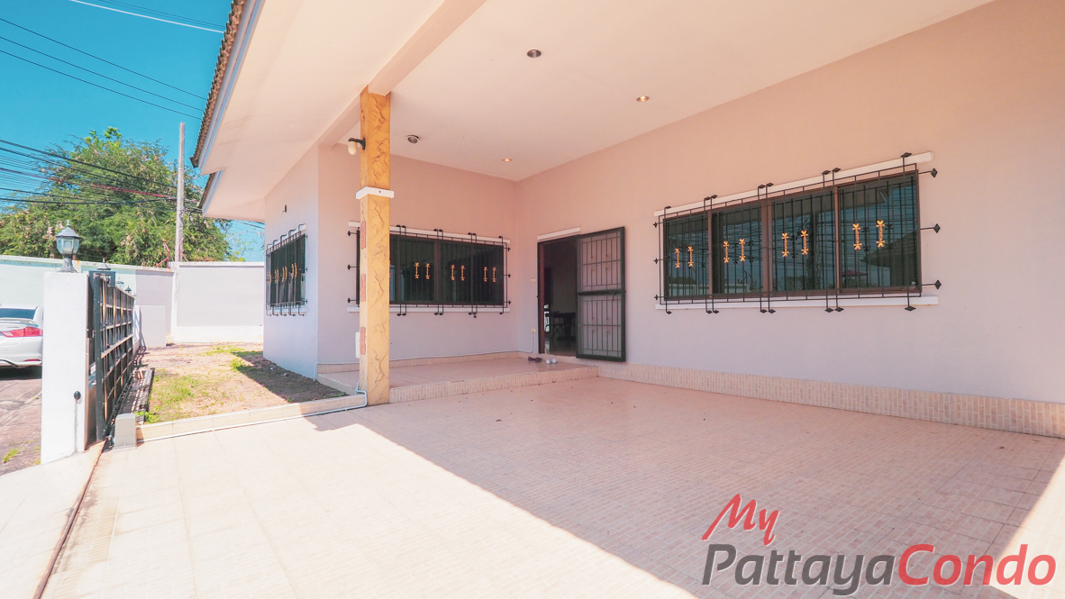 SP Village 4 East Pattaya House For Sale - HESP4V01-1