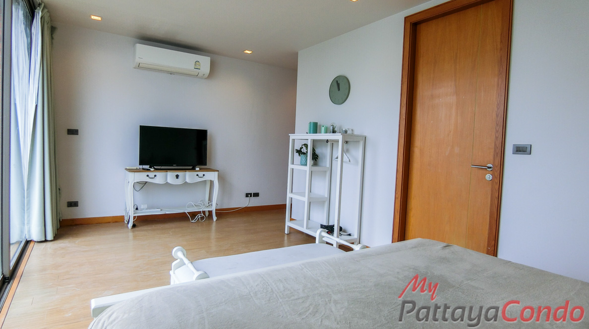 Sandbox Beachfront Villa East Pattaya Townhouse For Sale - HESB01-31