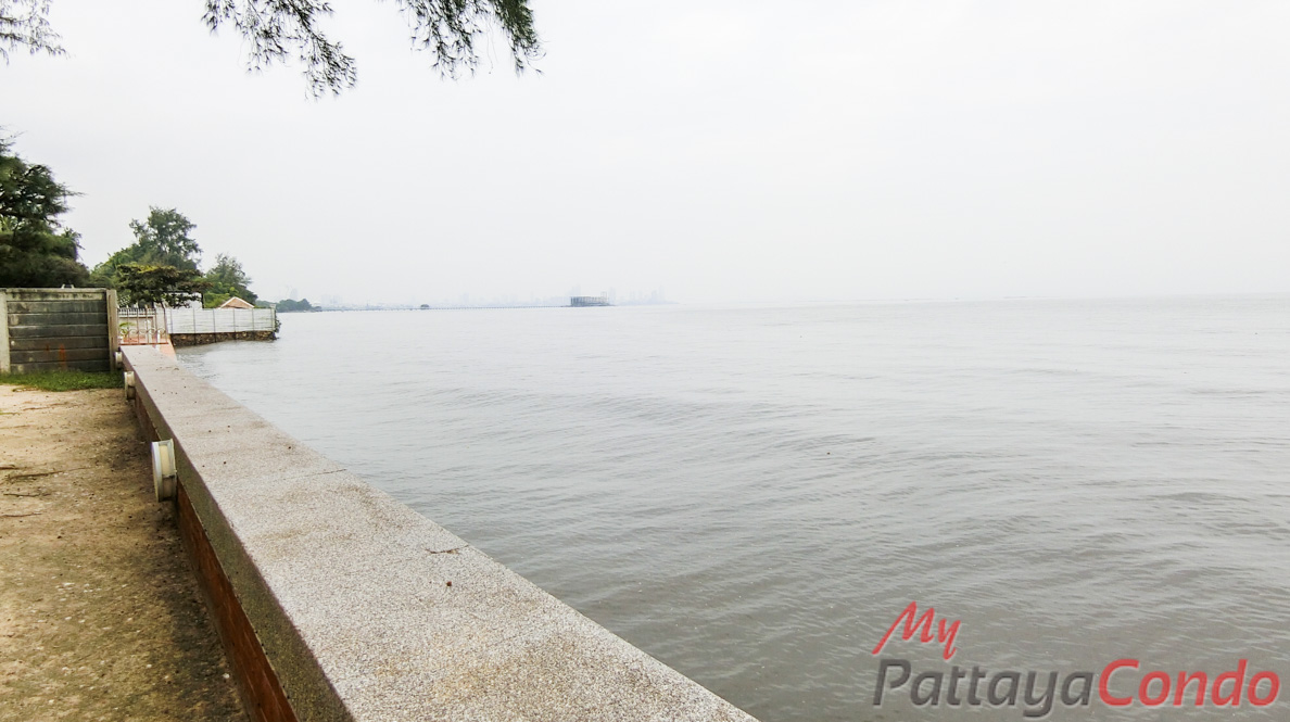 Sandbox Beachfront Villa East Pattaya Townhouse For Sale - HESB01-8