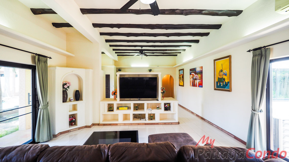 Santa Maria East Pattaya Townhouse For Sale - HESM03-6