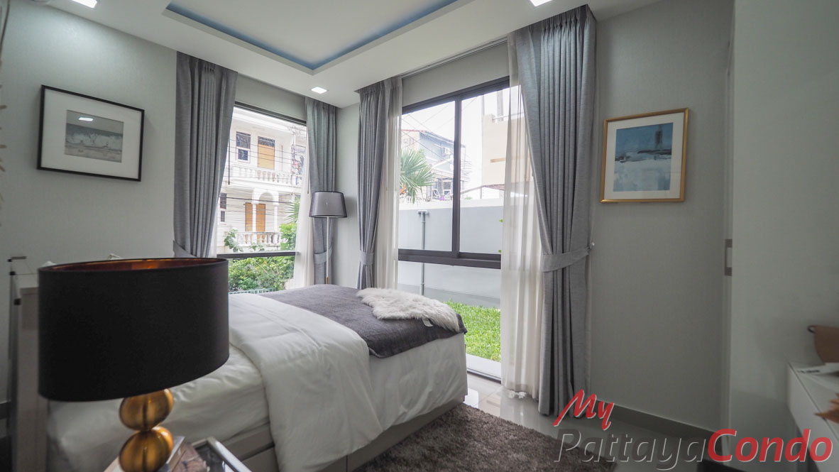 Siam Oriental Star Pattaya Condo For Sale - SOSP02-14