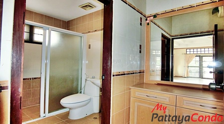 Blue Star Village East Pattaya House For Sale - HEBS01-8
