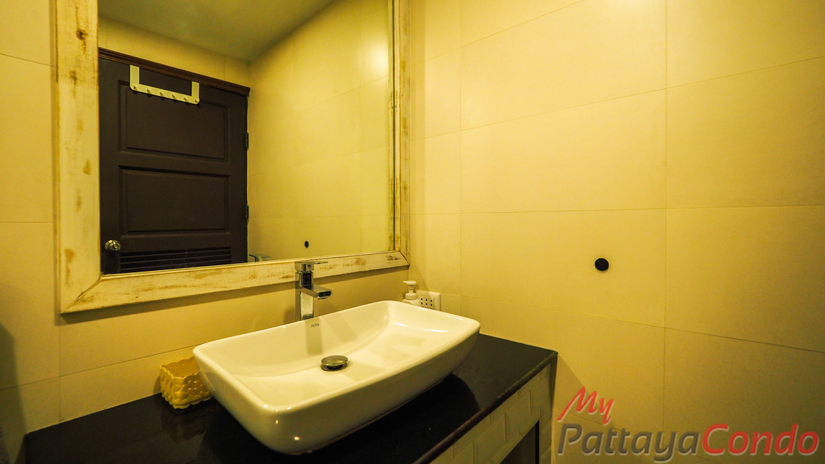Sky Beach Condominium Pattaya For Sale - SKYB02-13