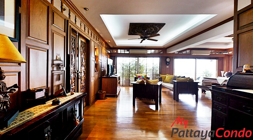 Star Beach Condotel Pattaya For Sale - STAR02-0