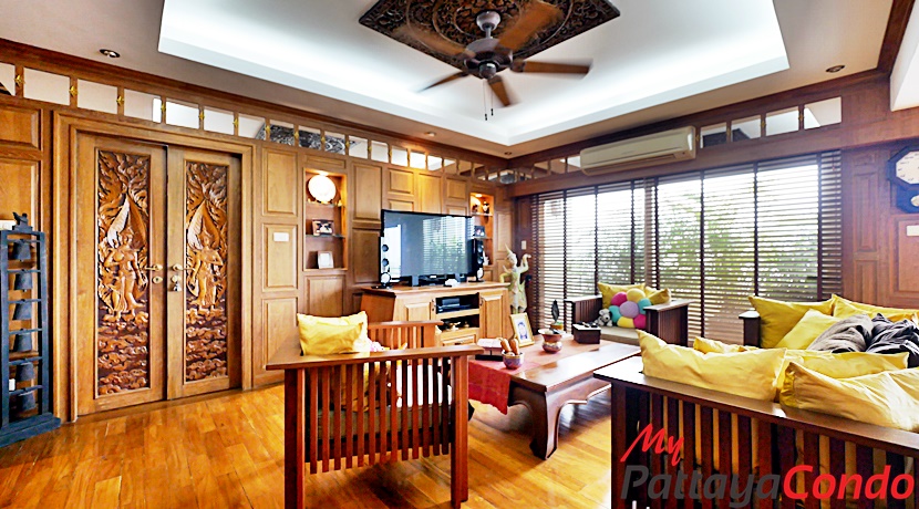 Star Beach Condotel Pattaya For Sale - STAR02-2