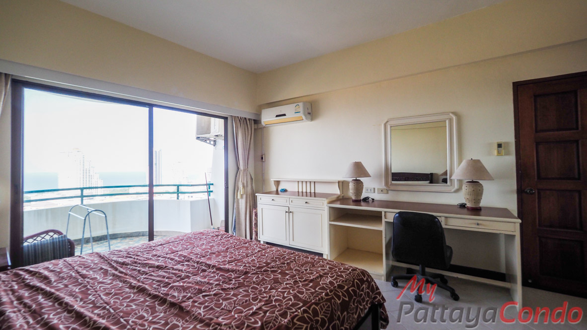 Star Beach Condotel Pattaya For Sale - STAR04-13