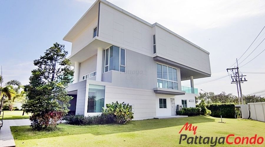 The Grand Paradise Villa East Pattaya Pool Villa For Sale - HEGPV01-1