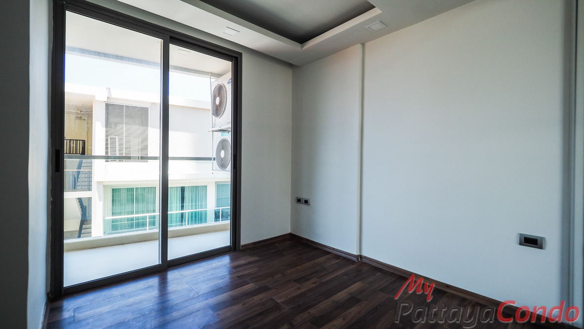 The Peak Towers Pattaya Condo For Sale - PEAKT60-5