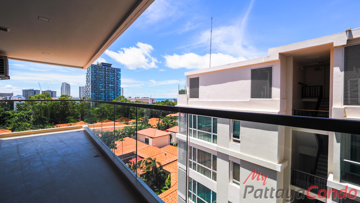 The Peak Towers Pattaya Condo For Sale - PEAKT60-18
