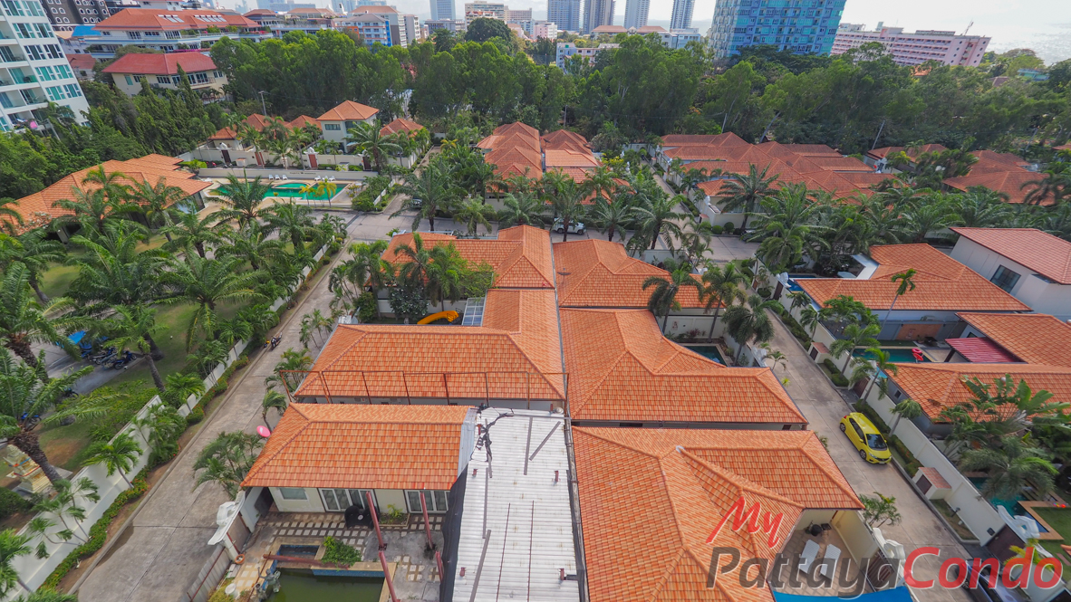 The Peak Towers Pattaya Condo For Sale - PEAKT75-17