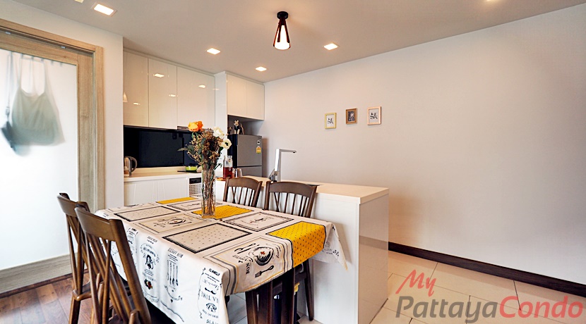 The Peak Towers Pattaya Condo For Sale - PEAKT40-2