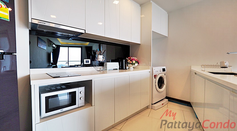 The Peak Towers Pattaya Condo For Sale - PEAKT49-2