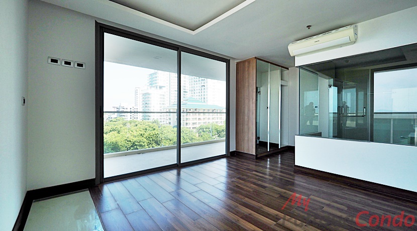 The Peak Towers Pattaya Condo For Sale - PEAKT47-12