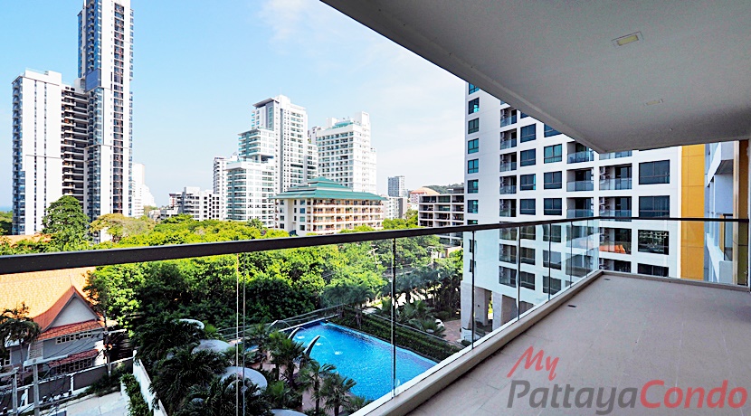 The Peak Towers Pattaya Condo For Sale - PEAKT47-17