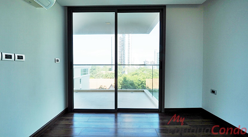 The Peak Towers Pattaya Condo For Sale - PEAKT47-5
