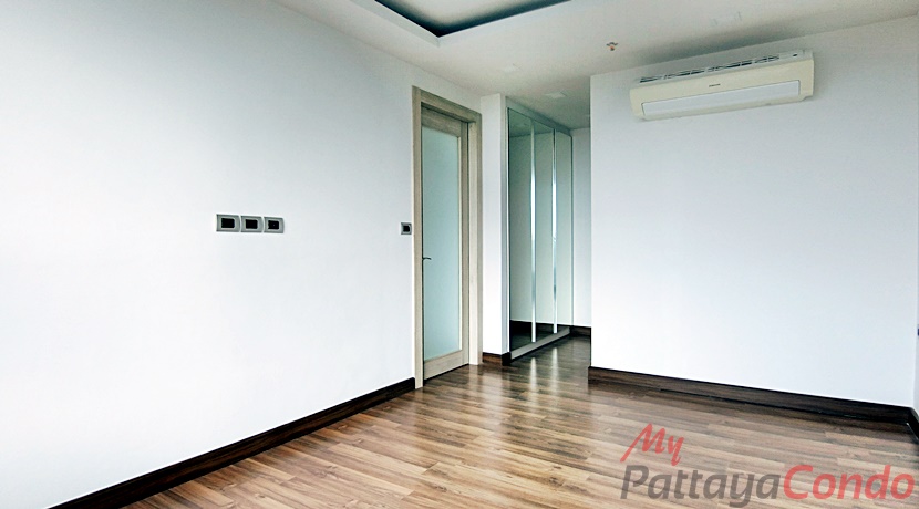 The Peak Towers Pattaya Condo For Sale - PEAKT53-4