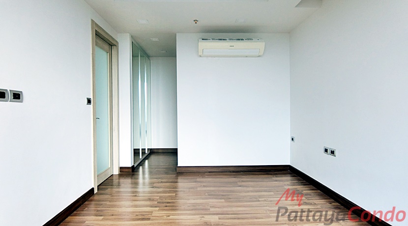 The Peak Towers Pattaya Condo For Sale - PEAKT53-5
