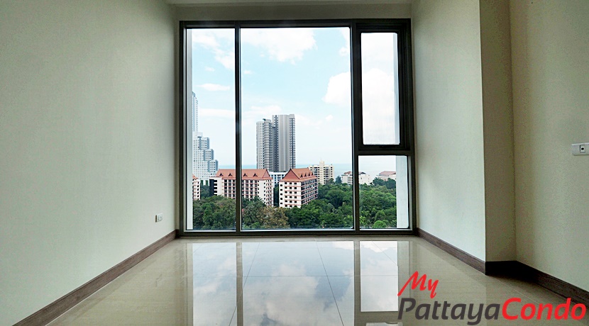 Riviera Wong Amat Condo For Sale - RW40-11