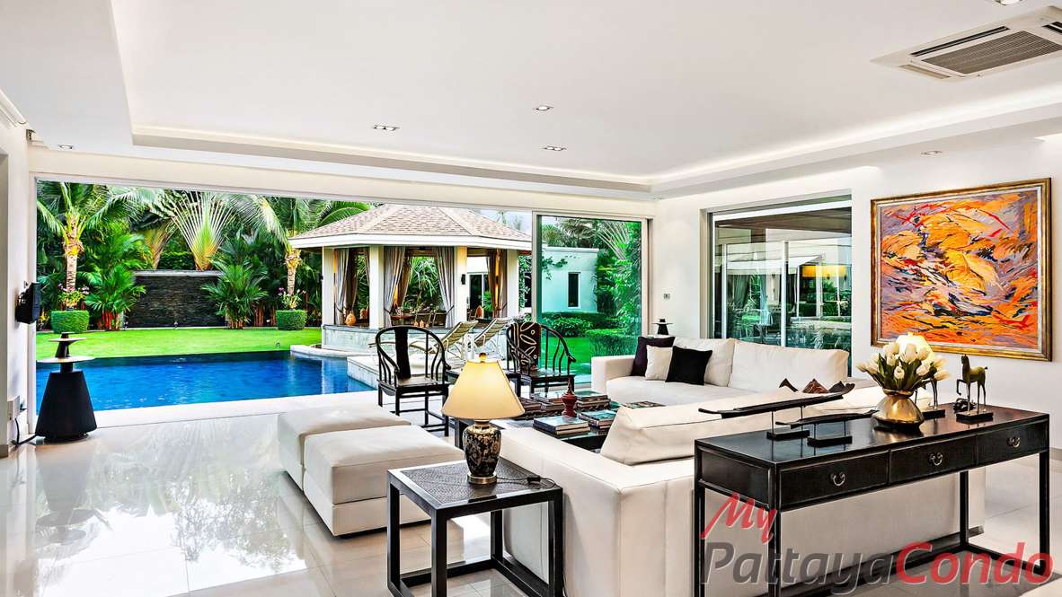 The Vineyard Phase 3 East Pattaya Pool Villa For Sale - HEVY303-12