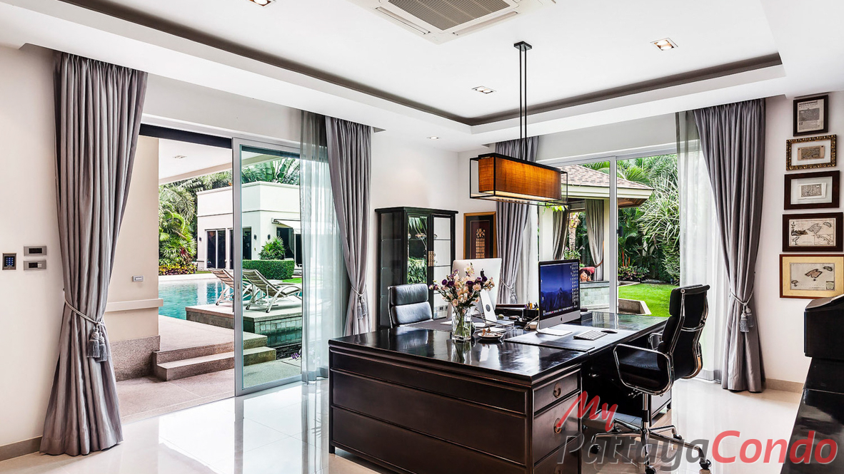 The Vineyard Phase 3 East Pattaya Pool Villa For Sale - HEVY303-17