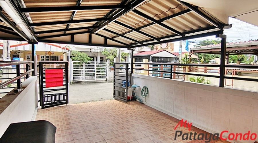 Sub Sombat Village Central Pattaya Townhouse For Sale - HCSS01-2