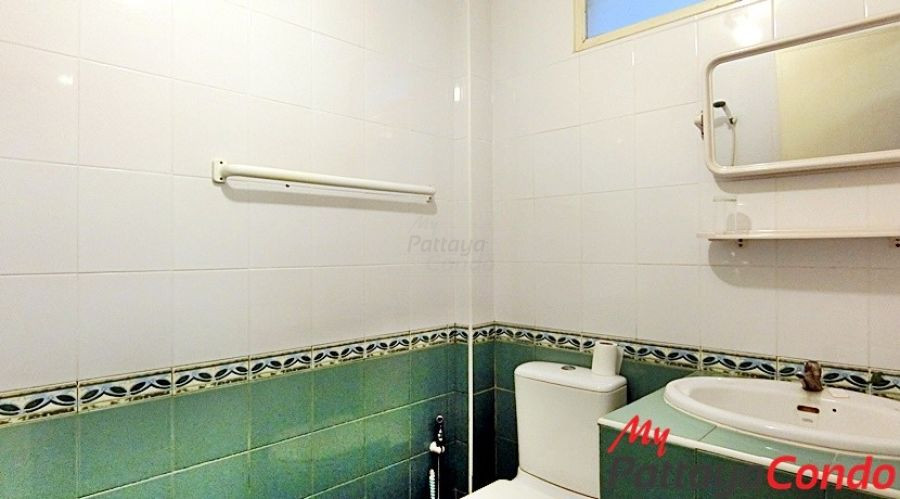 Sub Sombat Village Central Pattaya Townhouse For Sale - HCSS01-6