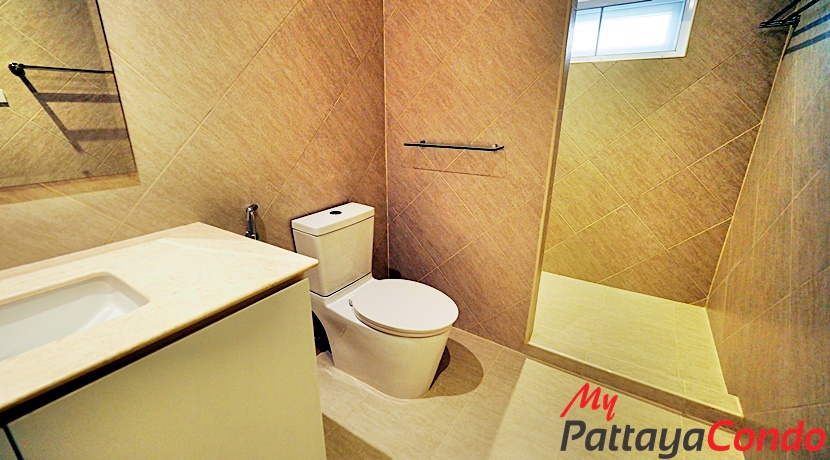 Beverly Hills Village Pattaya Townhouse For Sale - HP0003-22