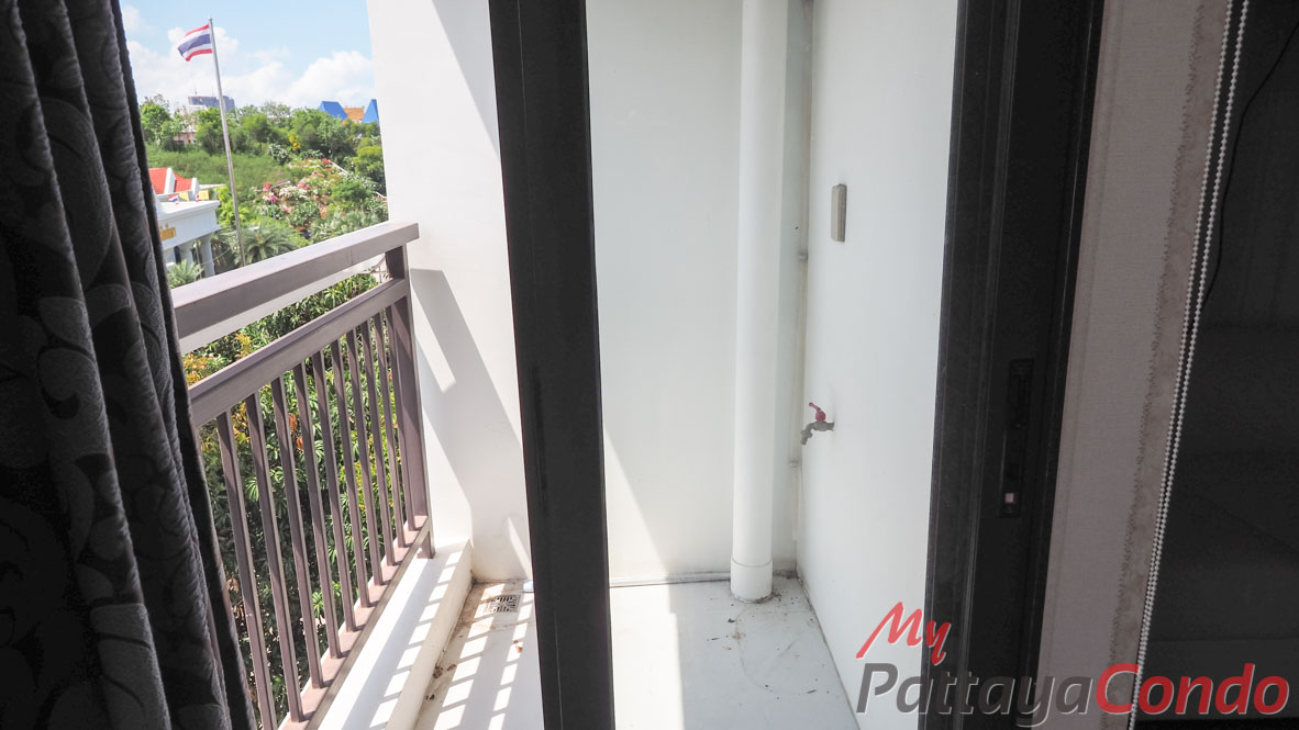 Treetops Pattaya Condo For Sale - TT23-8
