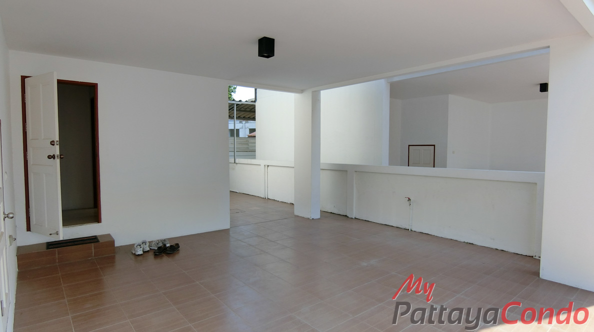 Uraiwan Park View East Pattaya House For Sale - HEURW01-5