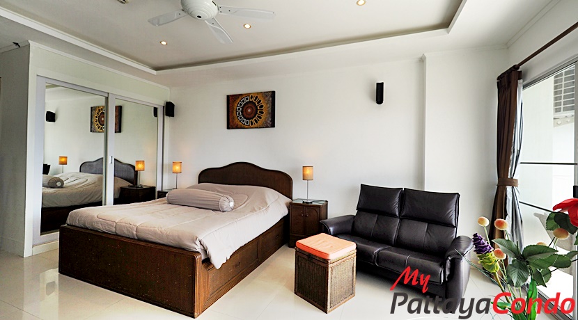 View Talay 5 Pattaya Condo For Sale - VT5D01-5