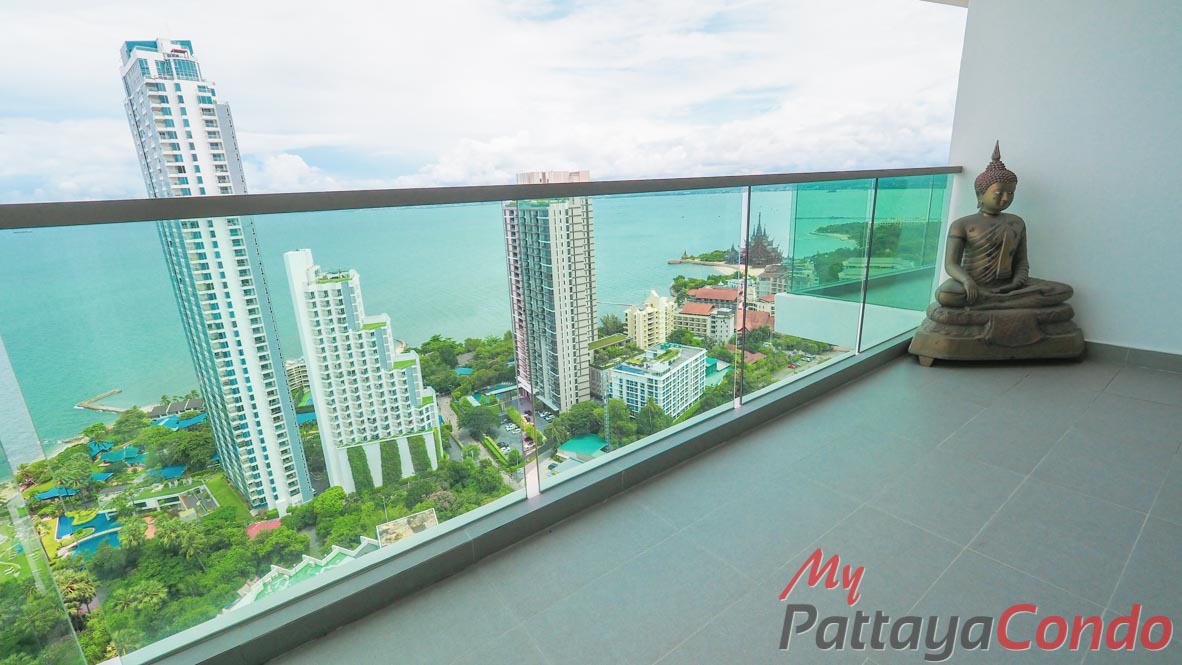 Wong Amat Tower Pattaya Condo For Sale - WT33-11