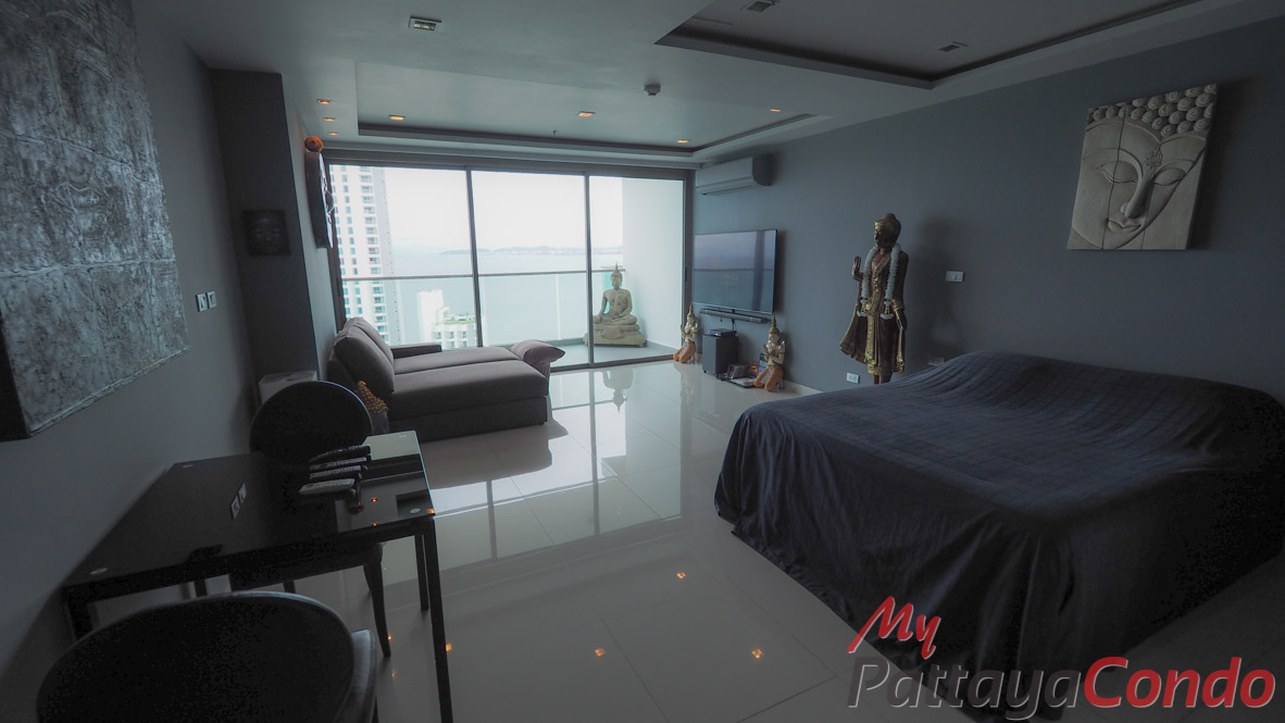 Wong Amat Tower Pattaya Condo For Sale - WT33-3