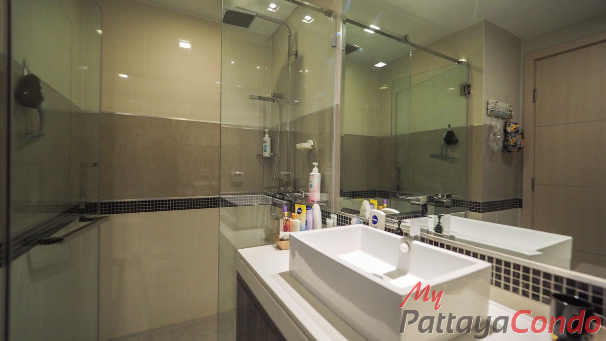 Wong Amat Tower Pattaya Condo For Sale - WT35-8