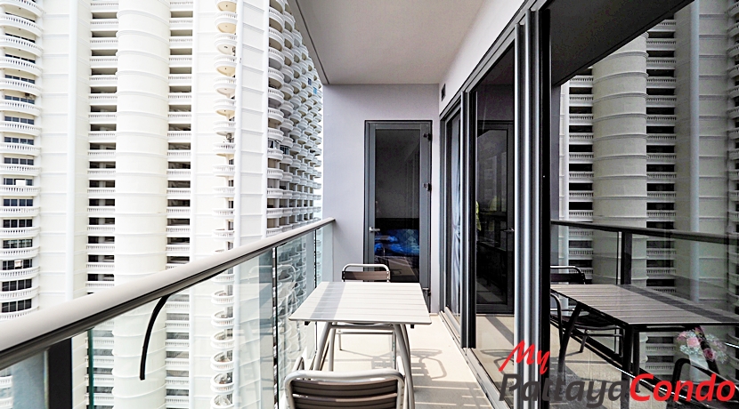 Zire Wong Amat Pattaya Condo For Sale - ZIR04-19