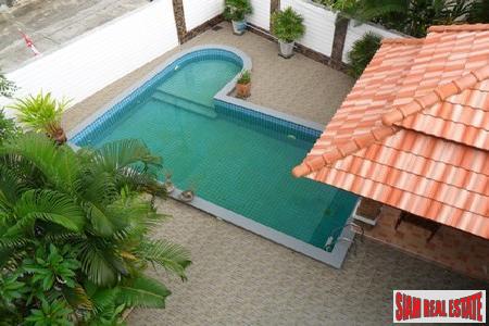 Spacious homes with private swimming pool in good residential area-1