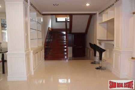 Spacious homes with private swimming pool in good residential area-5