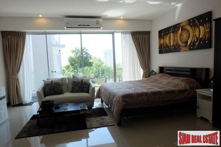 Chic Condo | Large Sea View Studio Condo for Sale in North Karon-0